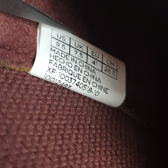 Toms Chelsea Boots Womens 9.5 Red Burgundy Leather Pull On Comfort Ankle Booties - Picture 10 of 11